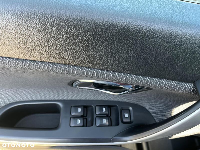 Kia Ceed 1.6 GDI L DCT - 25