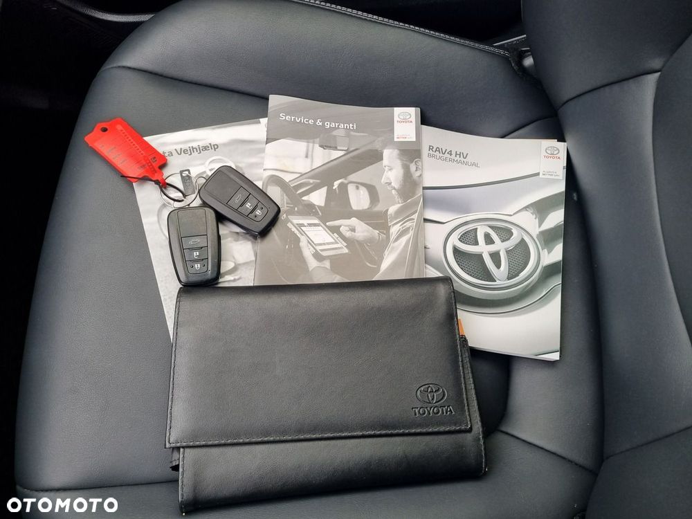 Toyota RAV4 - 24