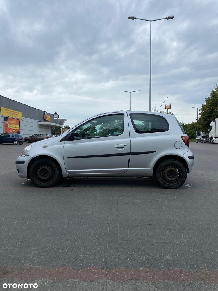 Toyota Yaris 1.3 Blue - 21