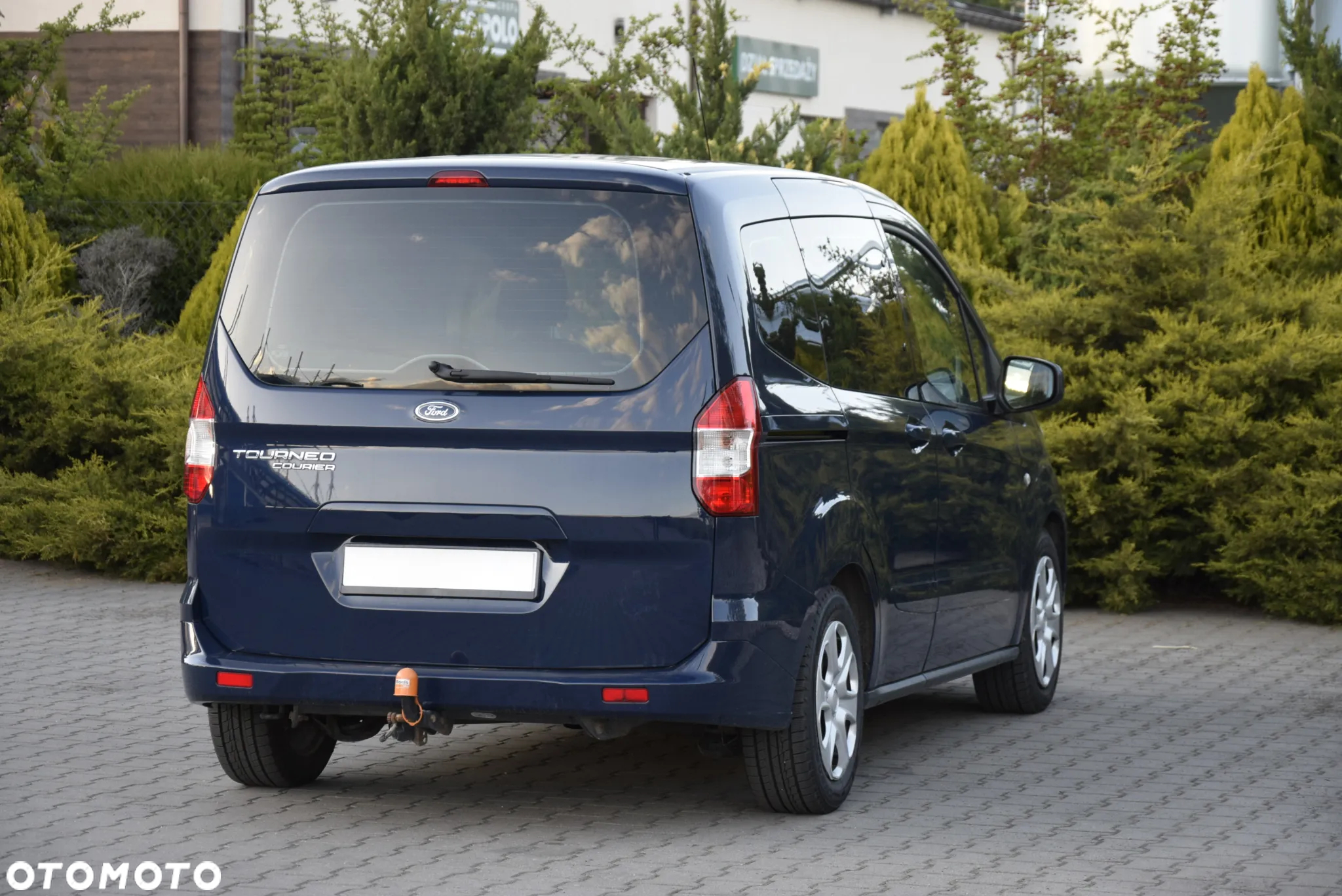 Ford Tourneo Courier 1.5 TDCi Trend - 11