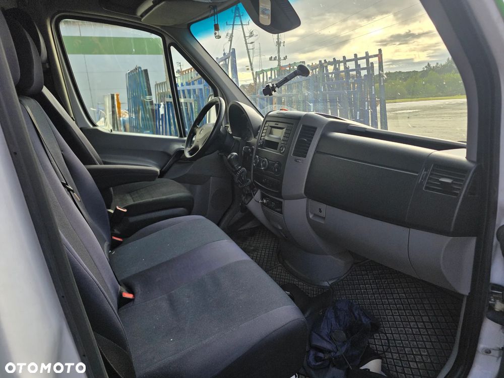 Mercedes-Benz SPRINTER - 6