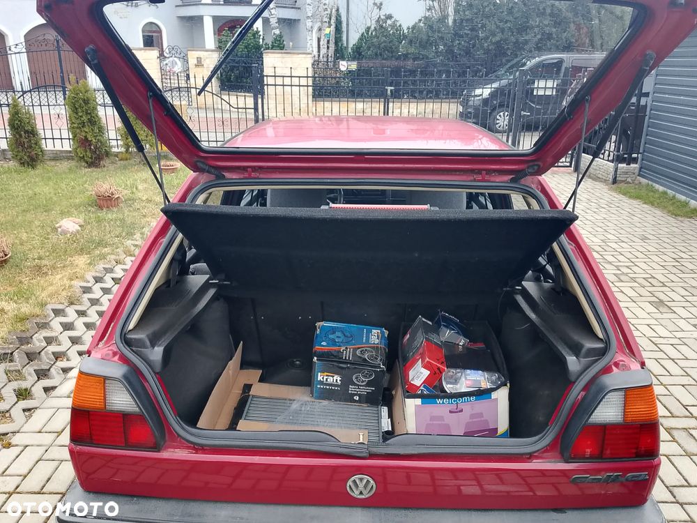 Volkswagen Golf - 29