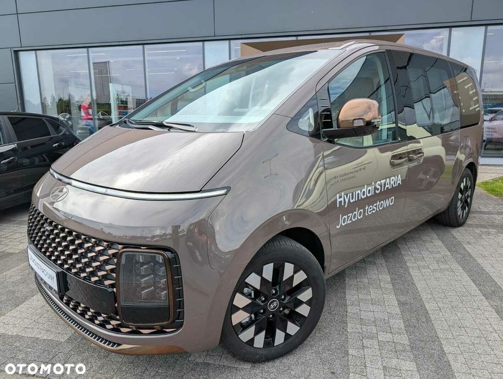 Hyundai Staria - 4