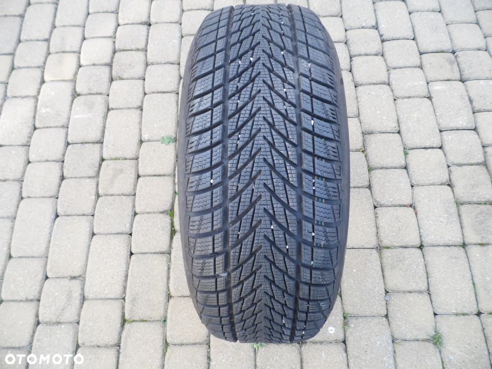 Opona Zimowa 205/55/16 Goodyear Ultra Grip Performance 3 2024 7,9mm - 1