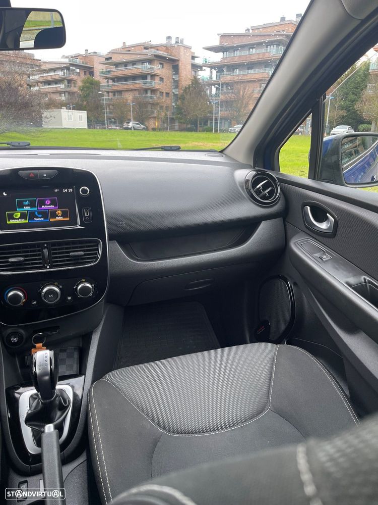 Renault Clio Sport Tourer - 9