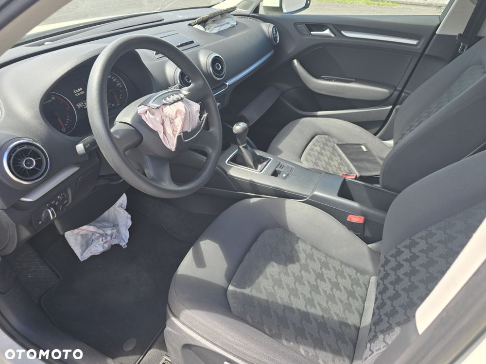 Audi A3 Sportback 1.2 TFSI Attraction - 19