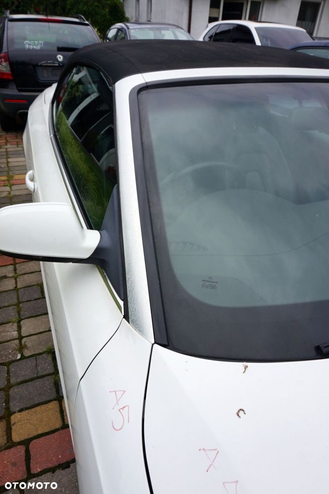 LISTWA SZYBY PRAWY PRZÓD A5 I 8T LY9C CHROM BIAŁY AUDI 2007-2016 - 1