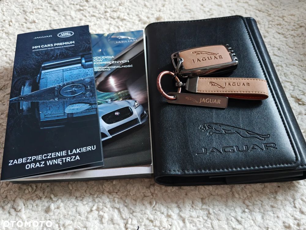Jaguar XF 2.0 i4D R-Sport - 37