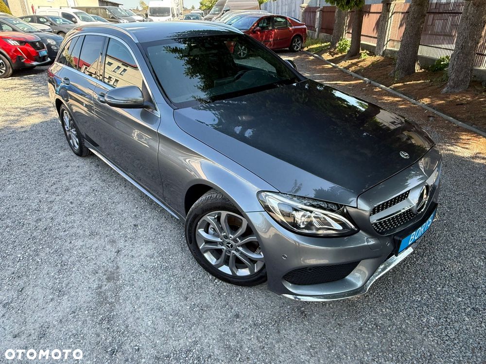 Mercedes-Benz Klasa C 220 d 4-Matic 9G-TRONIC - 32