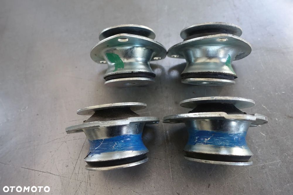 PODUSZKA KABINY IVECO DAILY 14r.- - 5