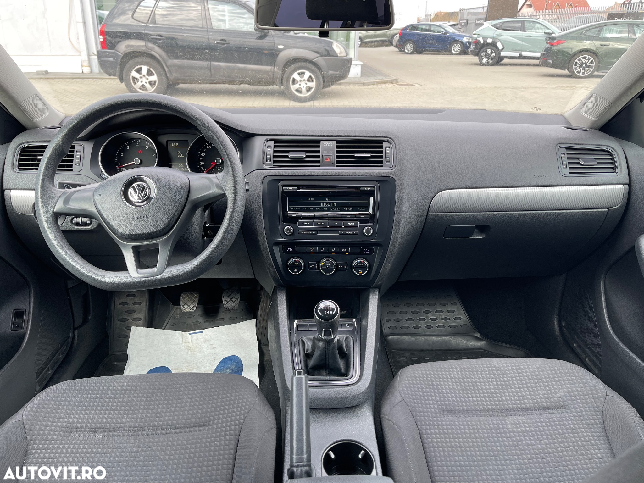 Volkswagen Jetta 1.2 TSI Comfortline - 6