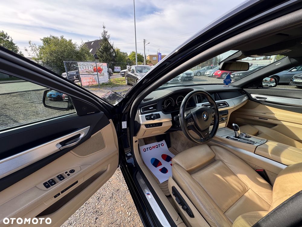 BMW Seria 7 730d - 14