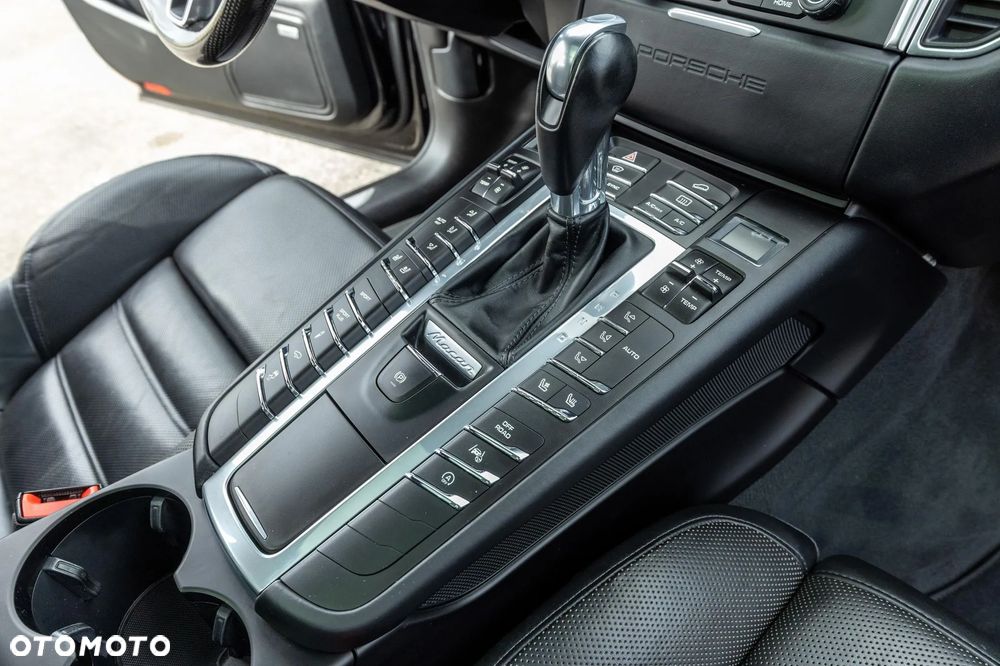 Porsche Macan - 15
