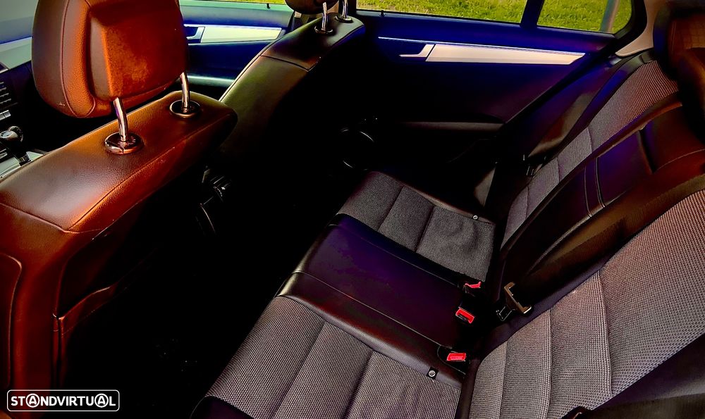 Mercedes-Benz C 200 - 5