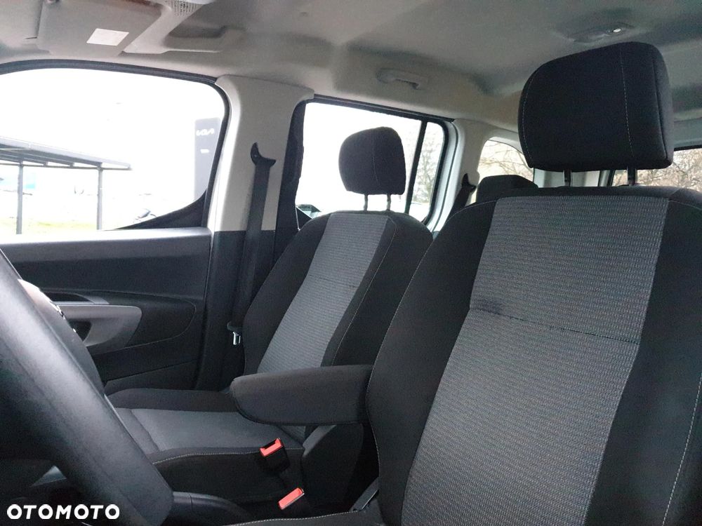 Toyota Proace City Verso 1.2 D-4T Business - 11