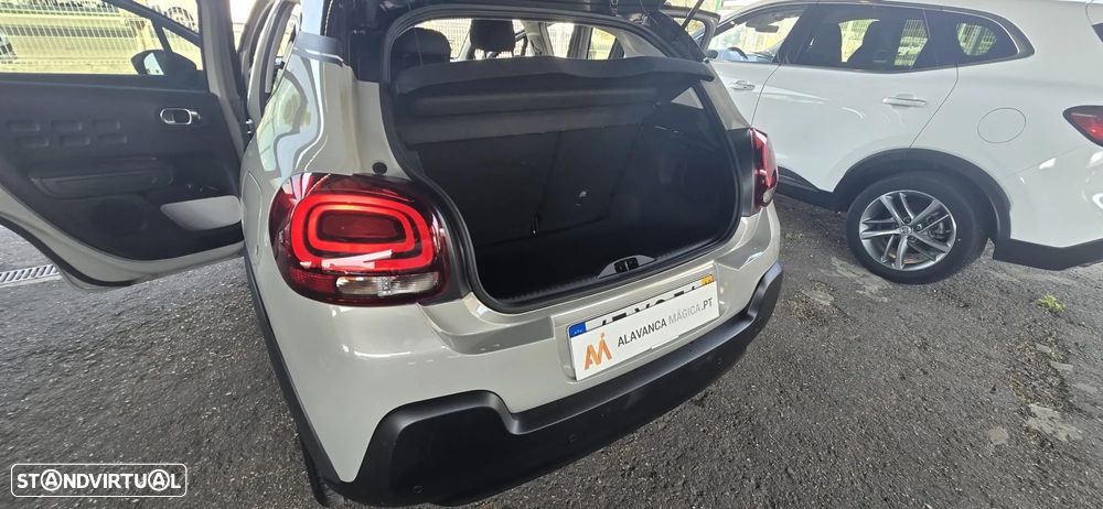 Citroën C3 1.2 PureTech Shine - 24