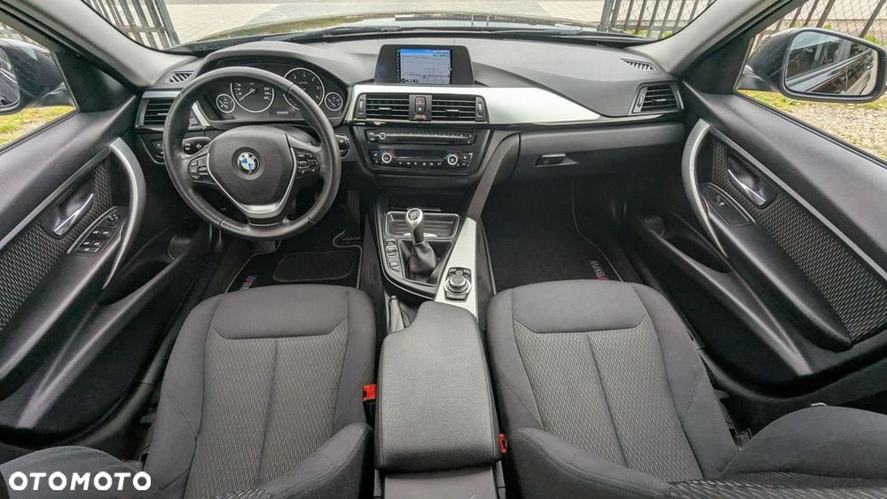 BMW Seria 3 - 22