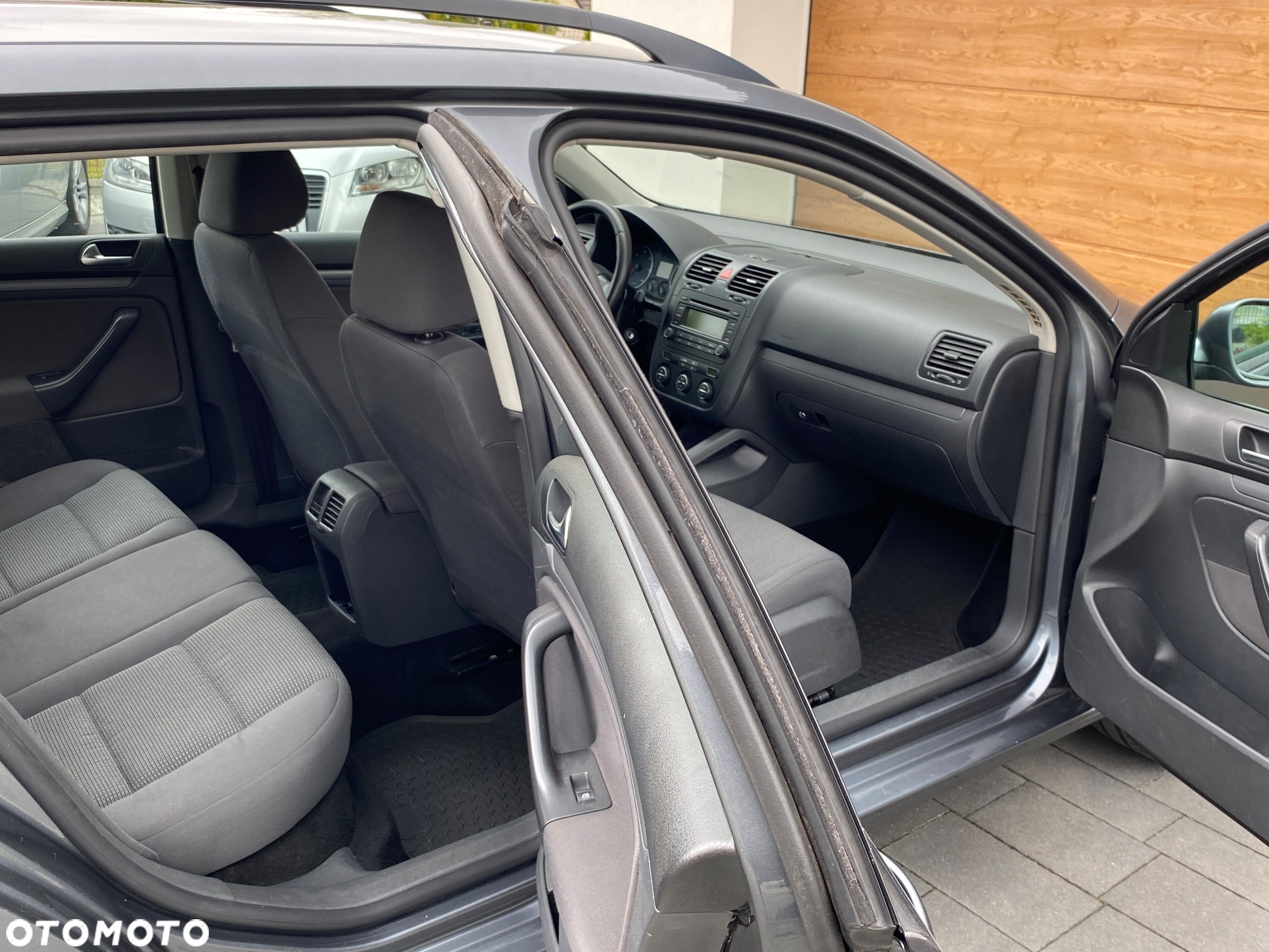 Volkswagen Golf 1.9 TDI DPF Edition - 37