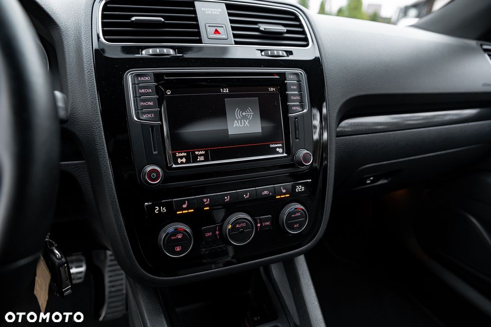 Volkswagen Scirocco R - 23