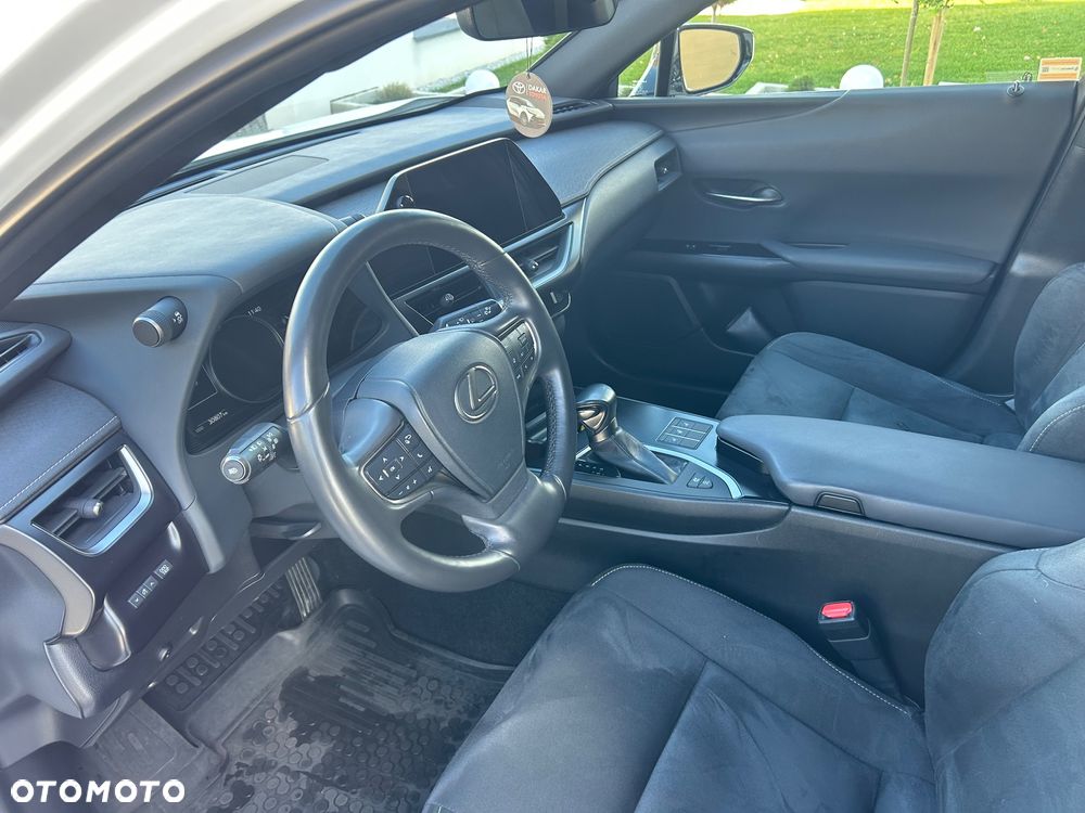 Lexus UX 250h GPF Business 2WD - 9