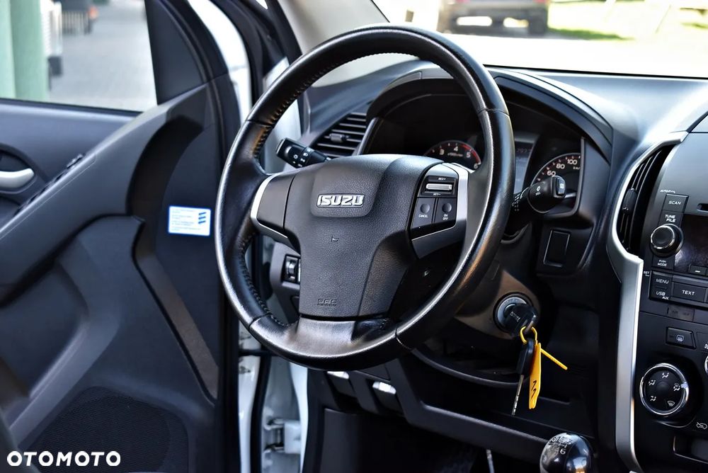 Isuzu D-Max 4x4 Double Cab Custom - 32