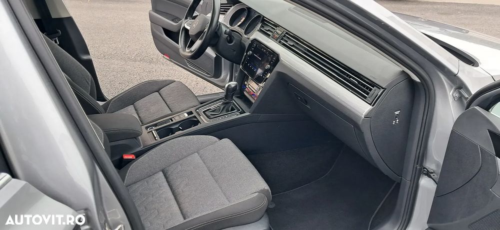 Volkswagen Passat Variant 2.0 TDI DSG (BlueMotion Technology) Comfortline - 18