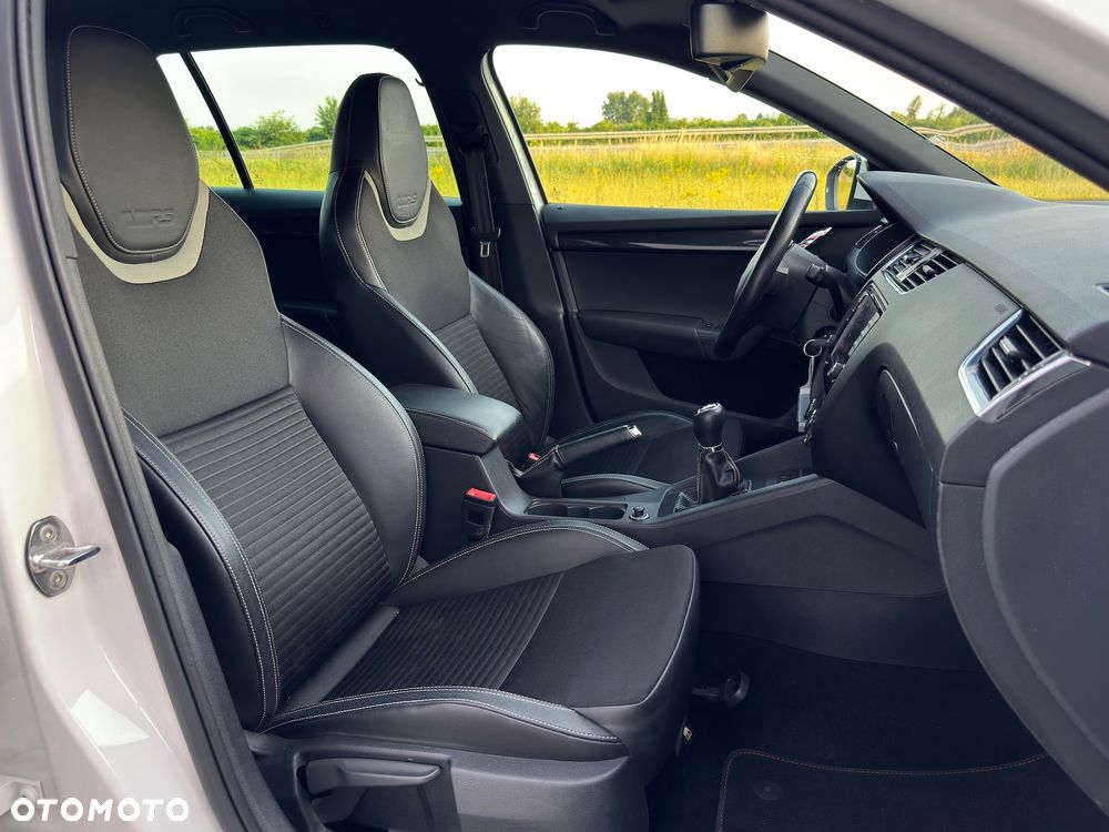 Skoda Octavia 2.0 TSI (Green tec) RS - 17