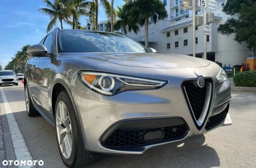 Alfa Romeo Stelvio - 4