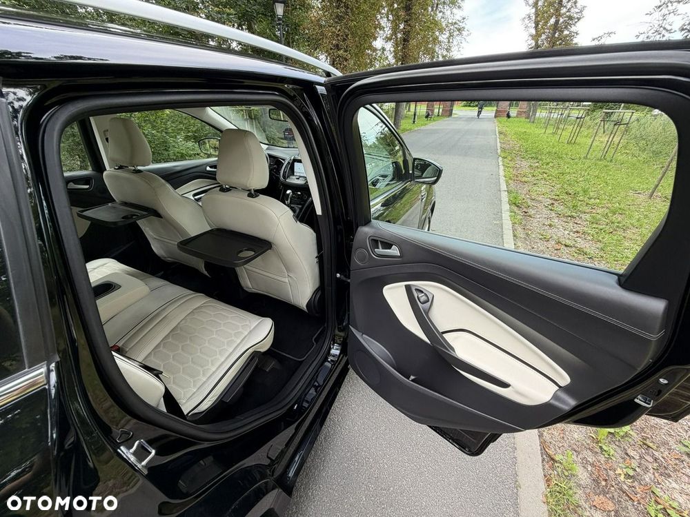 Ford Kuga - 30