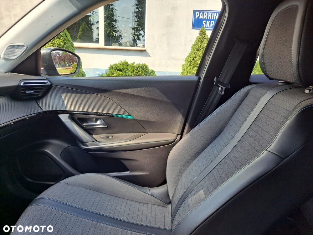 Peugeot 2008 PureTech 130 EAT8 Allure - 14