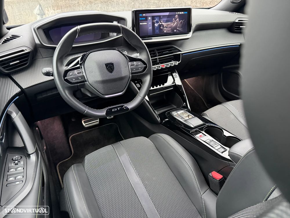 Peugeot e-2008 54 kWh GT - 2