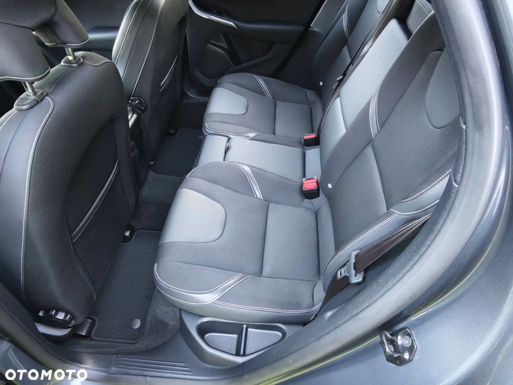 Volvo V40 D2 Momentum - 15