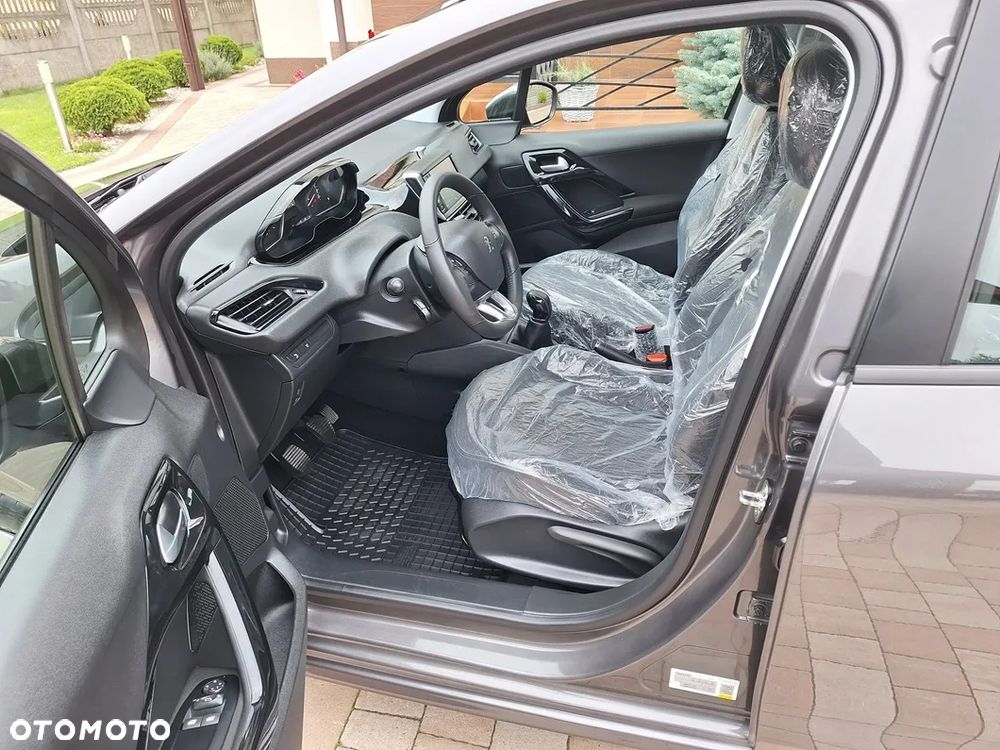 Peugeot 208 1.2 PureTech Allure - 9