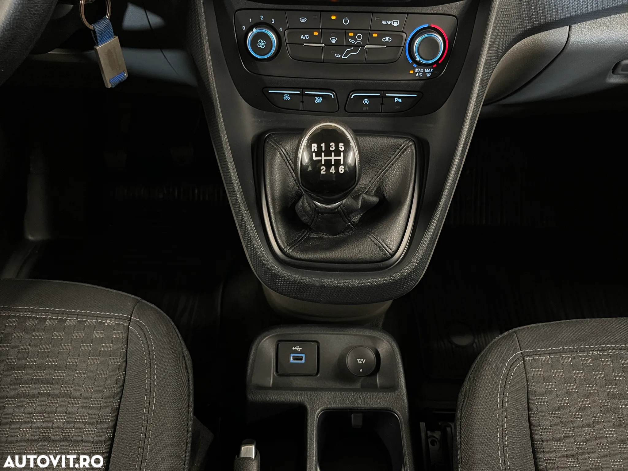 Ford Transit Connect 1.5 EcoBlue 100CP 6MT Kombi Commercial L2 Trend - 18