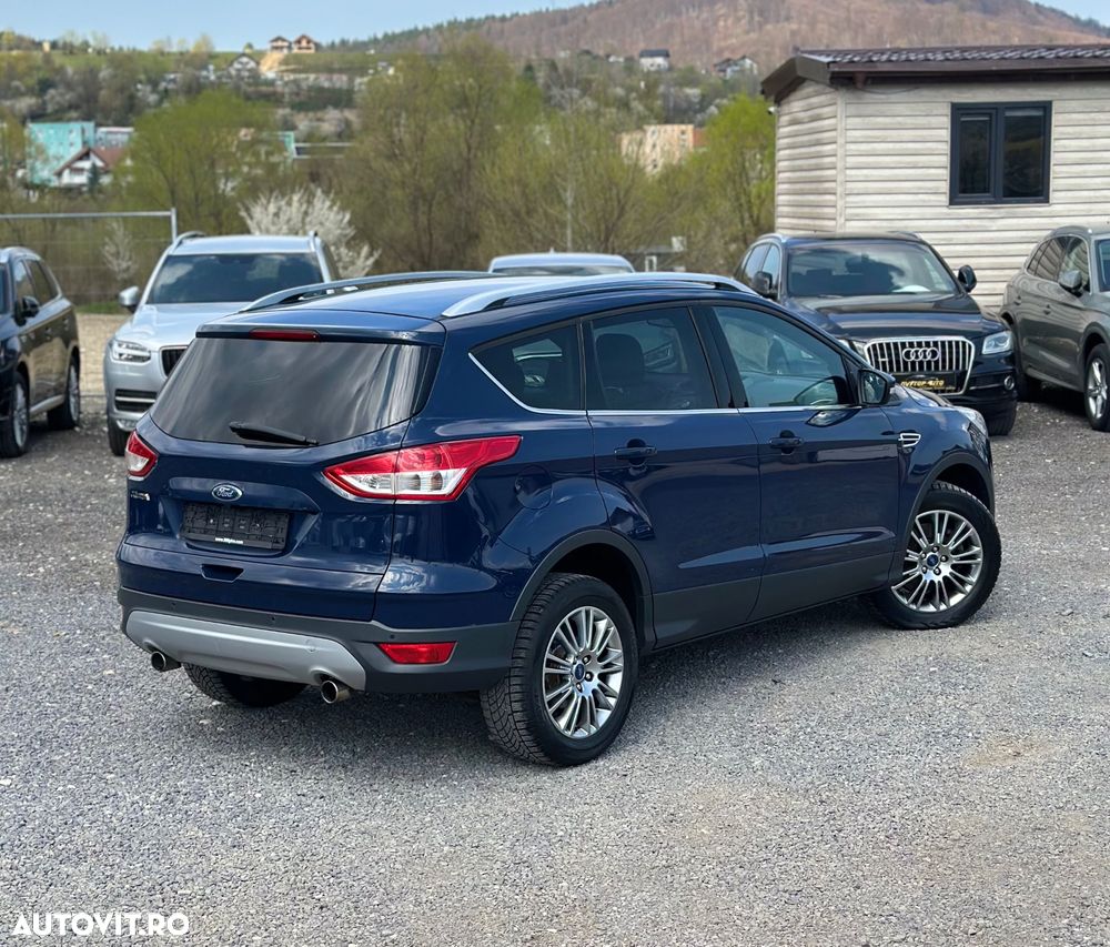 Ford Kuga 2.0 TDCi 4x4 Aut. Titanium - 2