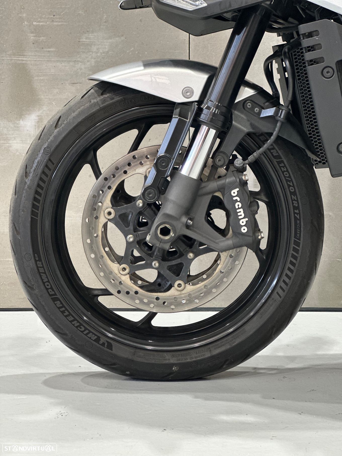 Suzuki GSX S 1000 KATANA - 16