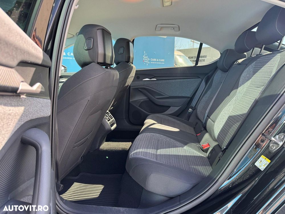 Skoda Superb 2.0 TDI DSG Ambition - 9