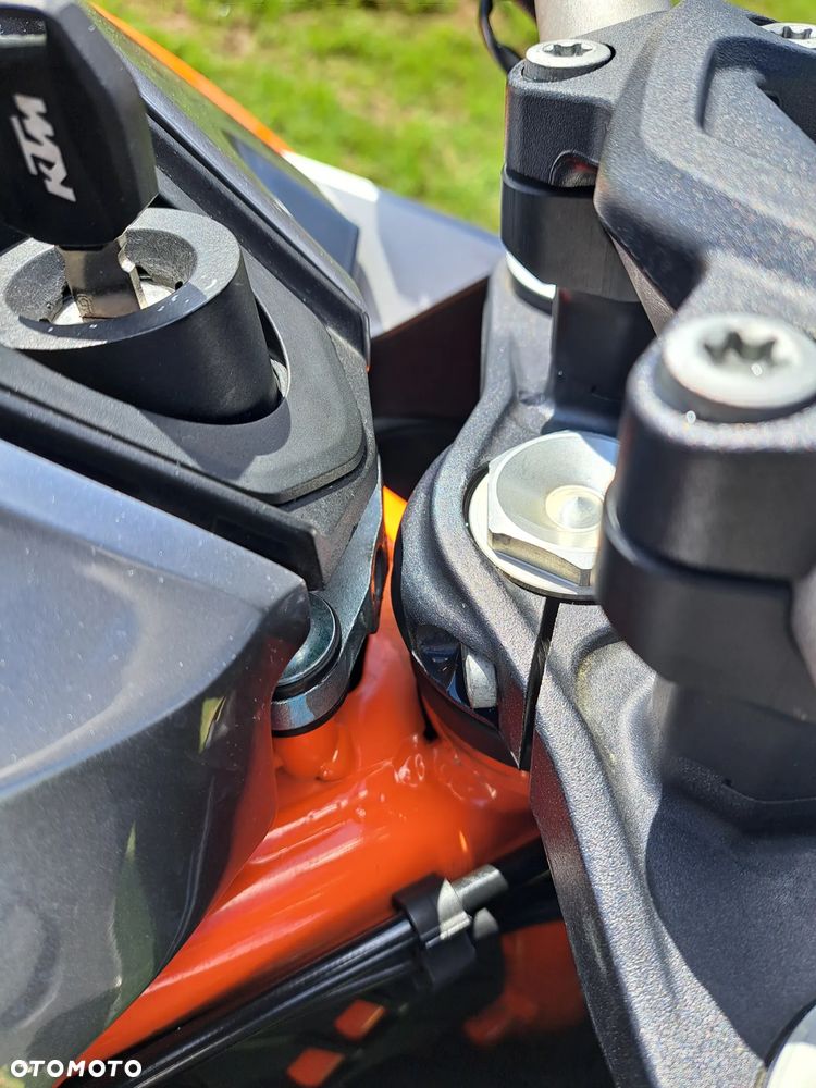 KTM Super Duke - 13