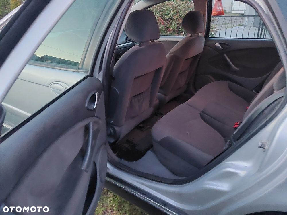 Citroën C5 1.6 HDi Attraction - 15