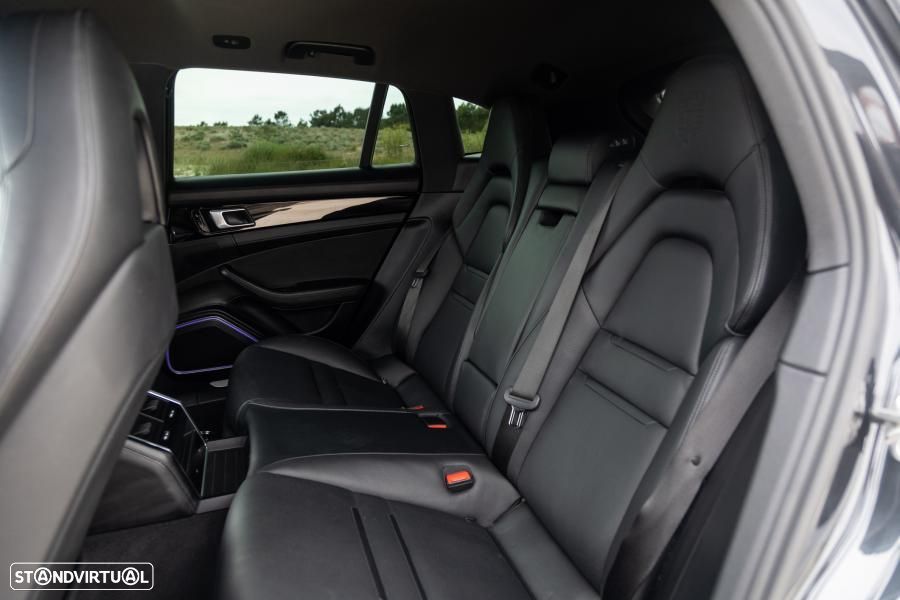 Porsche Panamera Sport Turismo 4 E-Hybrid - 47