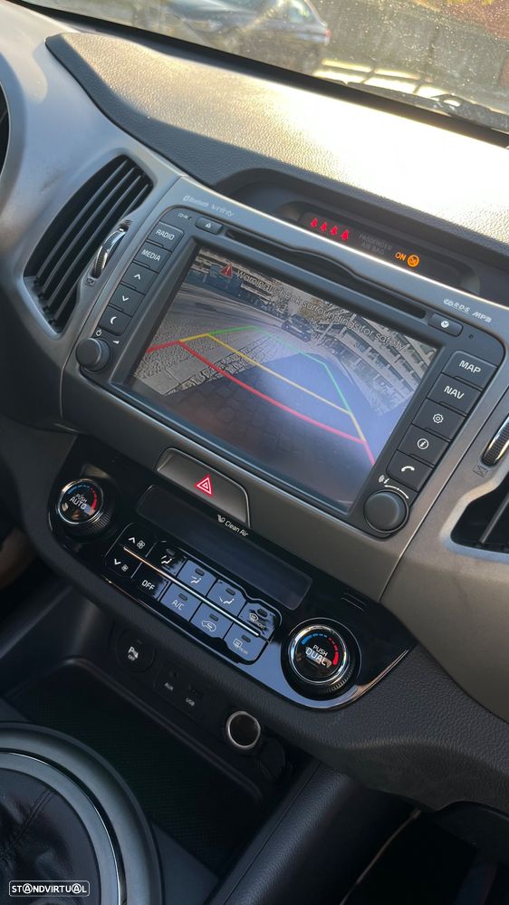 Kia Sportage 1.7 CRDI ISG Prime - 10