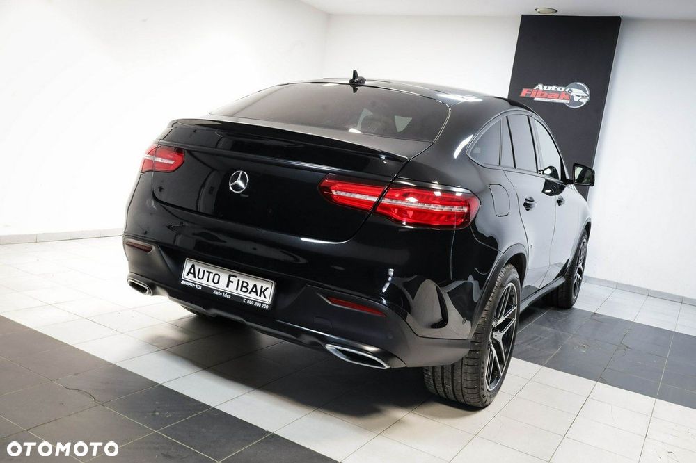 Mercedes-Benz GLE - 12