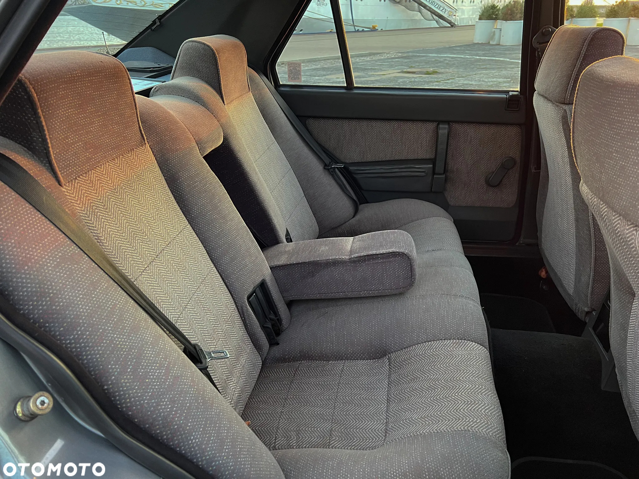 Alfa Romeo 75 2.0 Twin Spark Ltd - 7