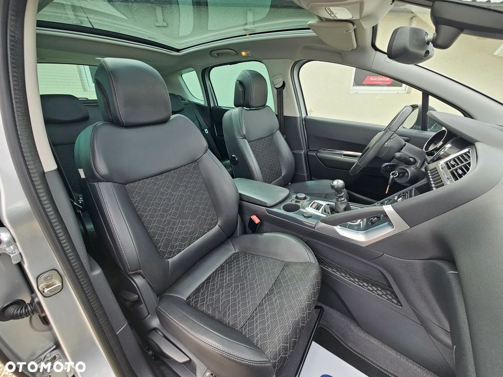 Peugeot 3008 2.0 HDi Premium+ - 11