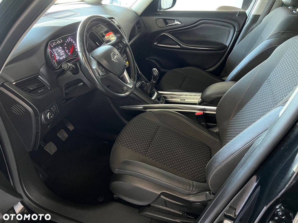 Opel Zafira - 11