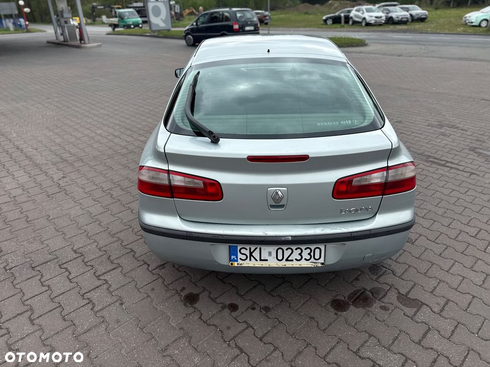 Renault Laguna 1.8 RXE Millenium - 9