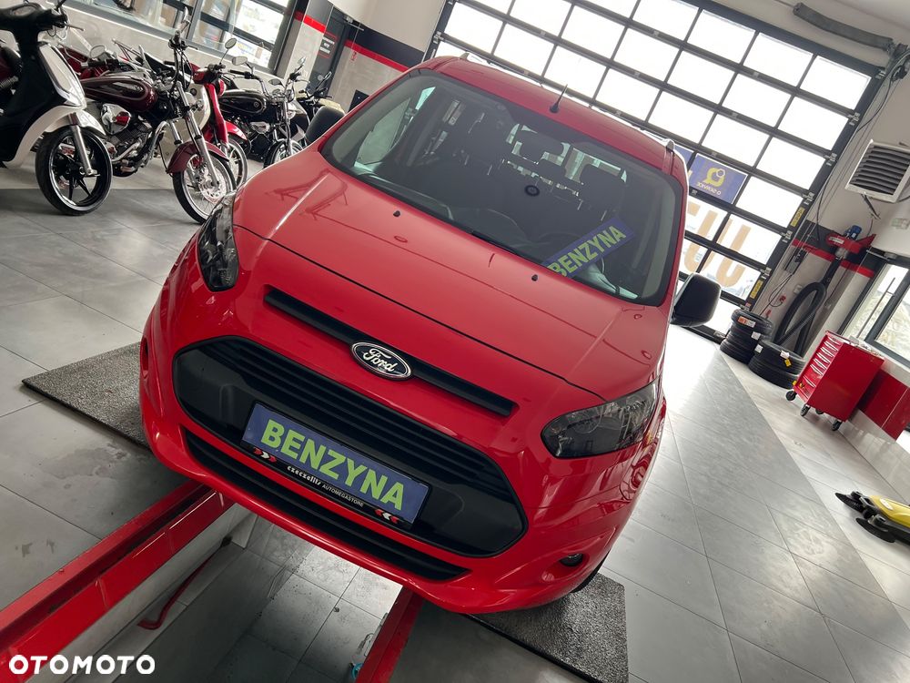 Ford Tourneo Connect 1.6 EcoBoost Titanium - 3