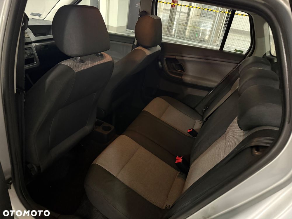 Skoda Fabia 1.6 TDI DPF FAMILY - 10