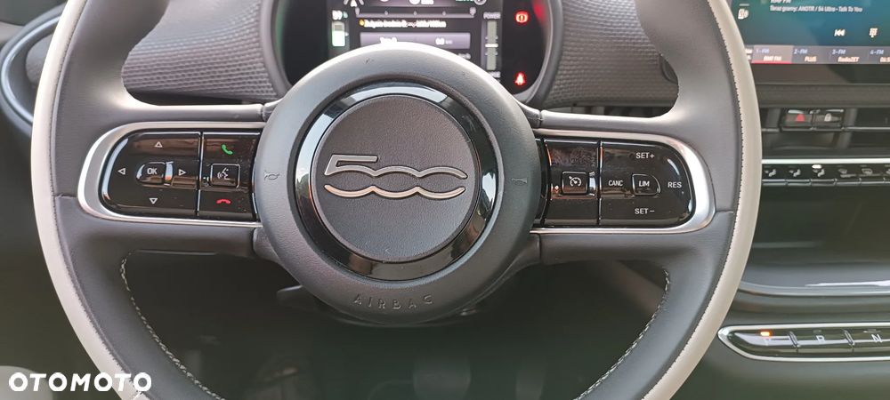 Fiat 500 42 kWh La Prima by Bocelli - 15