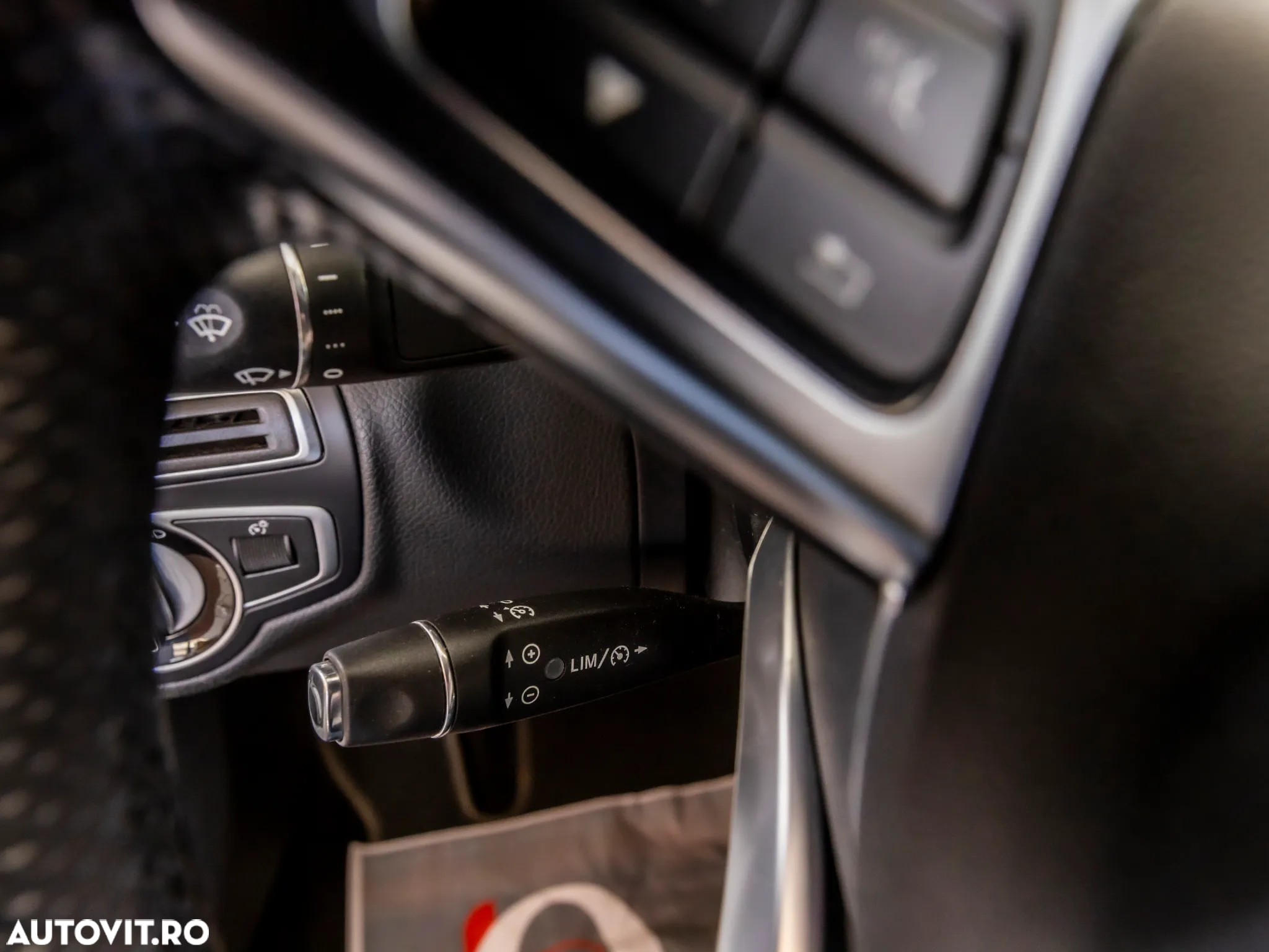 Mercedes-Benz C 180 Coupe 7G-TRONIC AMG Line - 19